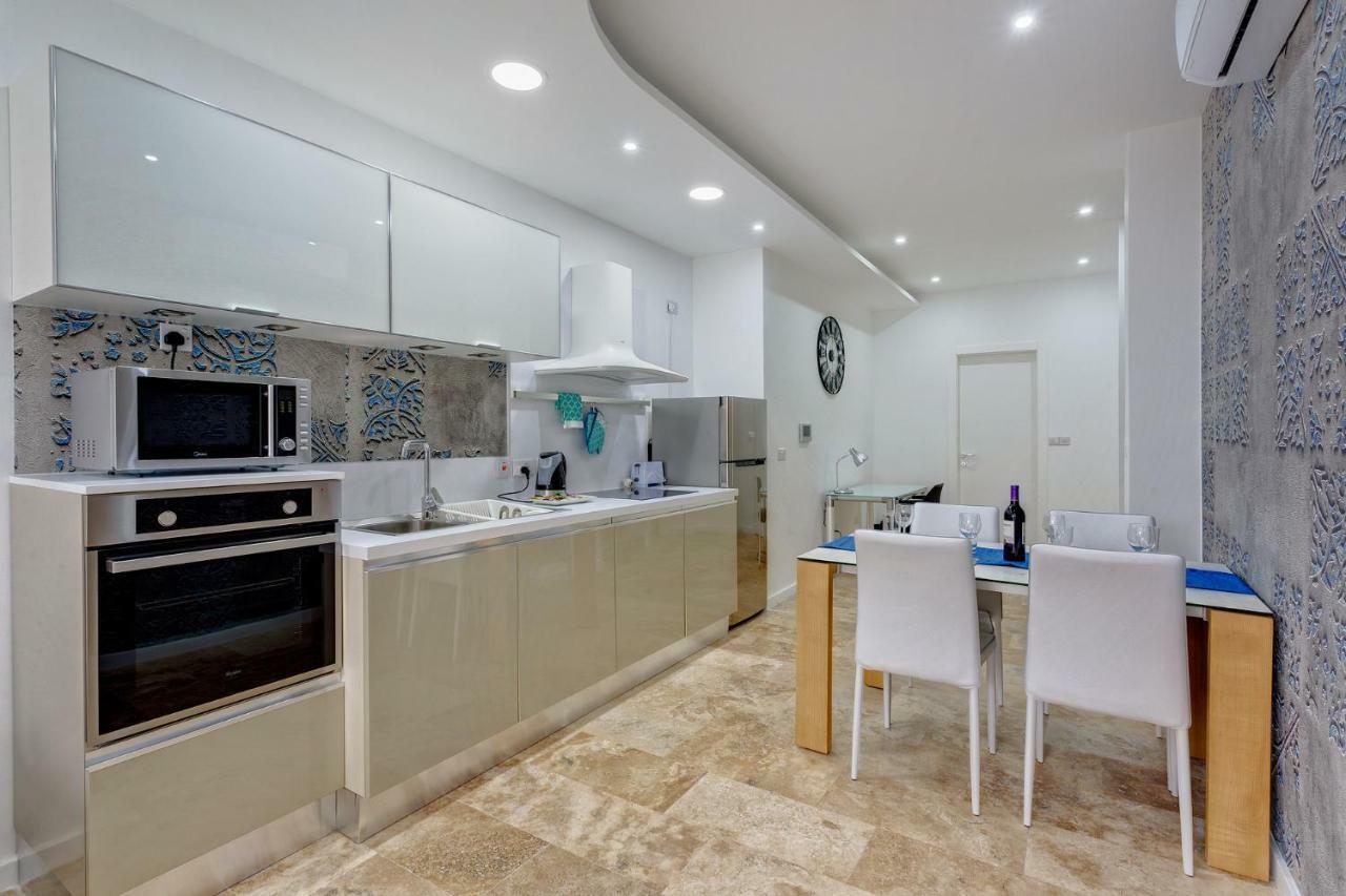 Modern 2 Bedroom Apartment In St Julians Saint Julian's Екстер'єр фото